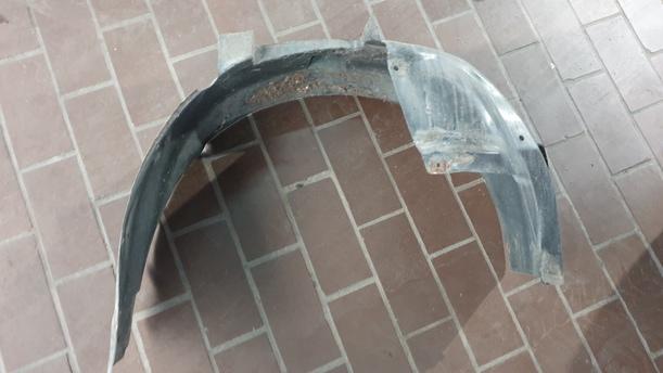 Foto: RADHAUSSCHALE / INNENKOTFLÜGEL VORNE LINKS eines Opel Vectra 1.9 CDTI DX (DLX)