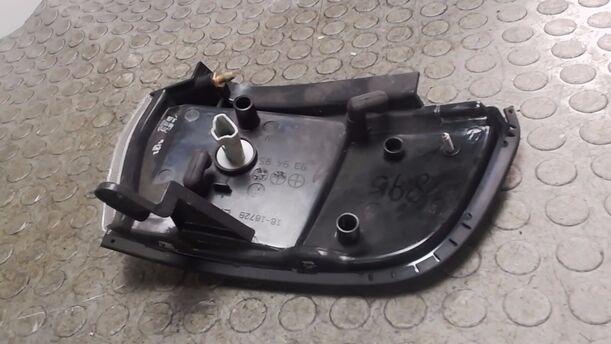 Foto: STANDLICHT LINKS eines Toyota Corolla 1.3 SR