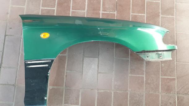 Foto: KOTFLÜGEL RECHTS eines Opel Astra SR