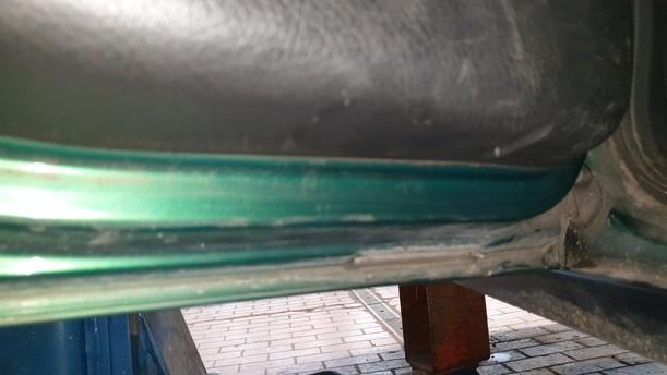 Foto: TÜR HINTEN LINKS eines Opel Astra SR