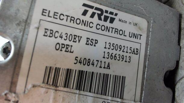 Foto: HAUPTBREMSAGGREGAT ABS eines Opel Vectra 1.9 CDTI SR
