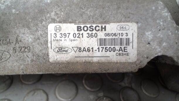 Foto: SCHEIBENWISCHERMOTOR VORN eines Ford Fiesta 1.6 TDCi SR