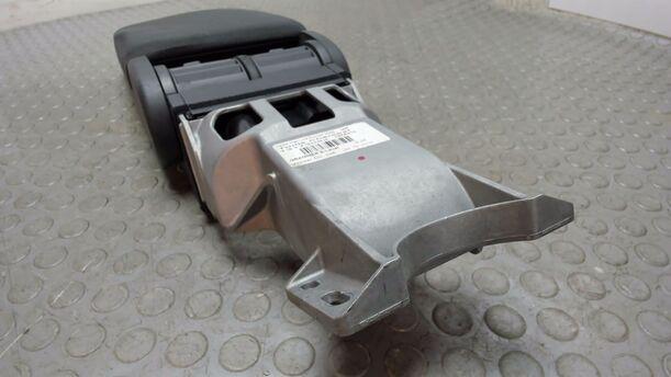 Foto: MITTELARMLEHNE eines Opel Vectra 1.9 CDTI SR