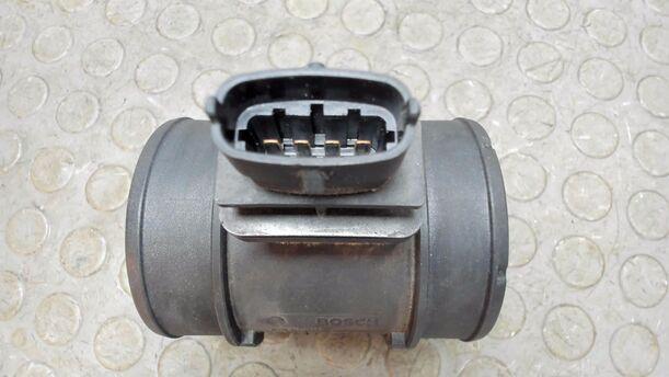 Foto: LUFTMASSENMESSER BOSCH eines Opel Vectra 1.9 CDTI SR