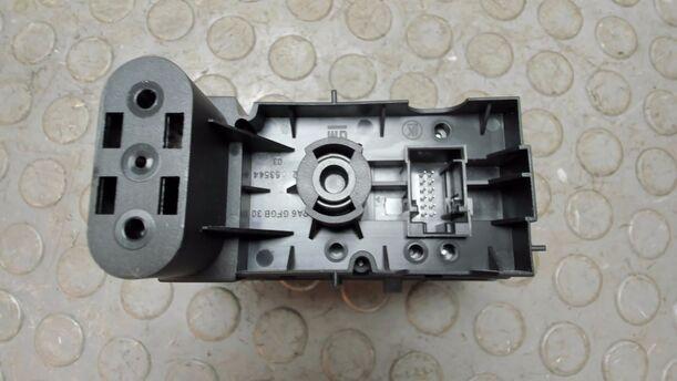 Foto: LICHTSCHALTER eines Opel Vectra 1.9 CDTI SR
