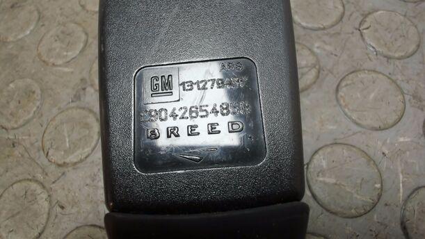 Foto: GURTSTRAFFER VORNE LINKS eines Opel Vectra 1.9 CDTI SR