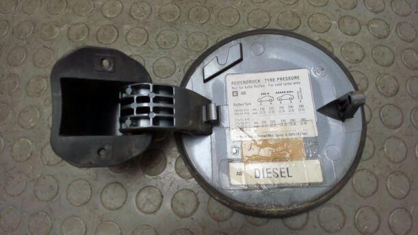 Foto: TANKKLAPPE / TANKDECKEL eines Opel Vectra 1.9 CDTI SR