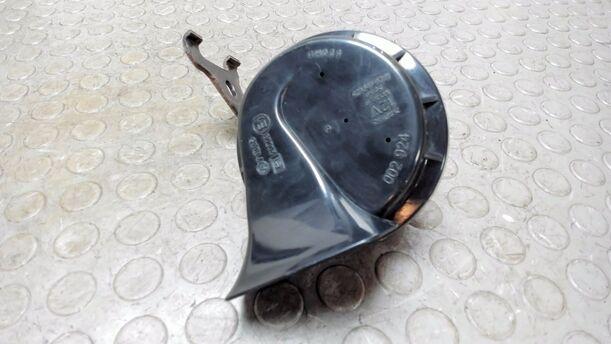 Foto: SIGNALHORN eines Opel Vectra 1.9 CDTI SR