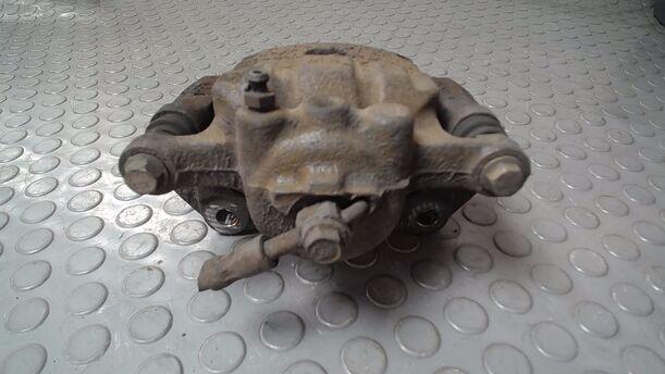 Foto: BREMSSATTEL VORN LINKS eines Ford Fiesta 1.6 TDCi SX