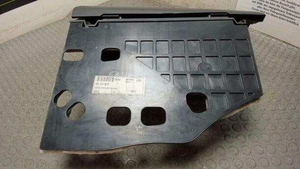 Foto: HANDSCHUHFACH eines Opel Vectra 1.9 CDTI SX