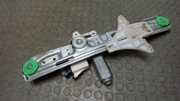 Foto: FENSTERHEBER HINTEN LINKS ELEKTRISCH eines Opel Vectra 1.9 CDTI SX