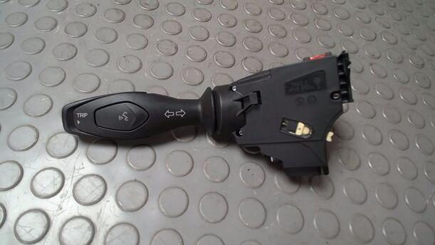 Foto: BLINKERSCHALTER/ LENKSTOCKSCHALTER eines Ford Fiesta 1.6 TDCi SX