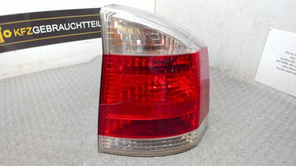Foto: HECKLEUCHTE / RÜCKLICHT RECHTS eines Opel Vectra 1.9 CDTI SX
