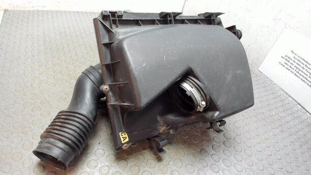 Foto: LUFTFILTERKASTEN eines Opel Vectra 1.9 CDTI SX
