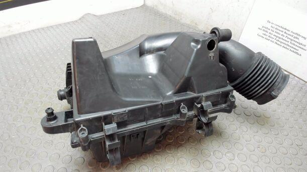 Foto: LUFTFILTERKASTEN eines Opel Vectra 1.9 CDTI SX