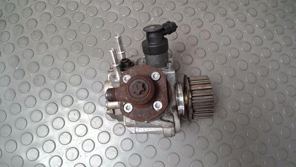 Foto: HOCHDRUCKPUMPE / EINSPRITZPUMPE eines Ford Fiesta 1.6 TDCi SX