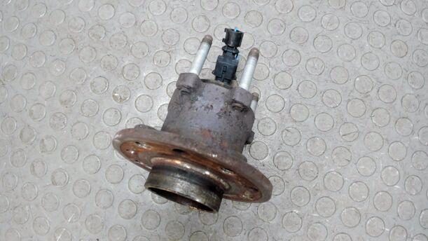 Foto: RADNABE HINTEN LINKS eines Opel Vectra 1.9 CDTI SX