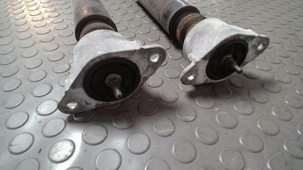 Foto: STOSSDÄMPFER HINTEN eines Ford Fiesta 1.6 TDCi SX