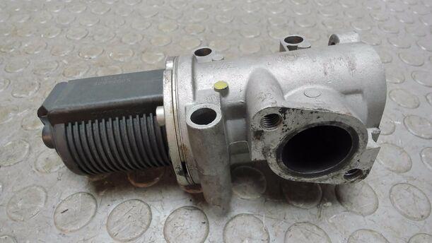 Foto: ABGASRÜCKFÜHRUNGSVENTIL AGR eines Opel Vectra 1.9 CDTI SX