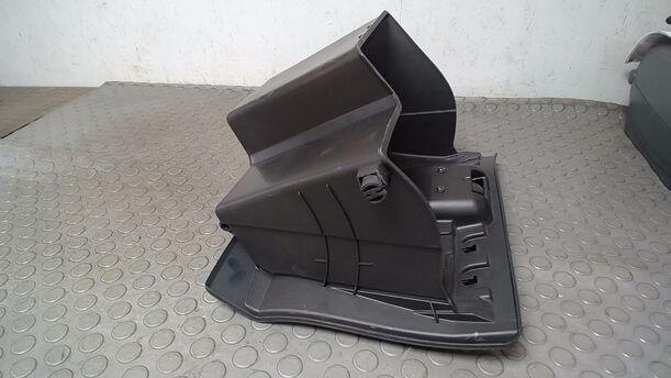 Foto: HANDSCHUHFACH eines Ford Fiesta 1.6 TDCi SX