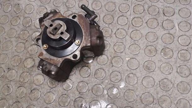 Foto: DIESELPUMPE / HOCHDRUCKPUMPE BOSCH eines Opel Corsa 1.3 CDTI SX