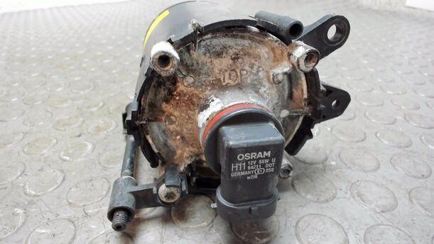 Foto: NEBELSCHEINWERFER RECHTS eines Audi A4 Avant 1.6 SX