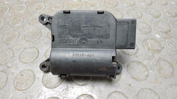 Foto: STELLMOTOR STAUDRUCKKLAPPE eines Audi A4 Avant 1.6 SX