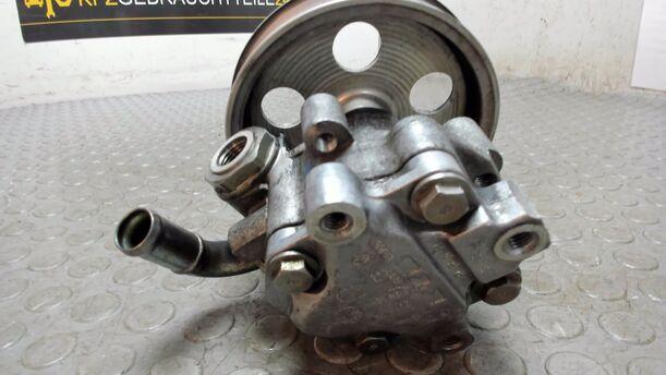 Foto: PUMPE SERVOLENKUNG / SERVOPUMPE eines Audi A4 Avant 1.6 SR