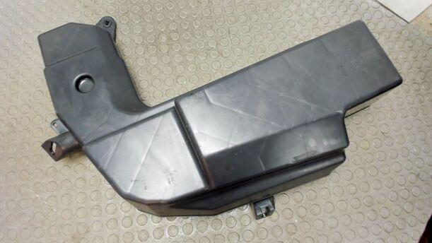 Foto: SUBWOOFER / BASS eines Audi A4 Avant 1.6