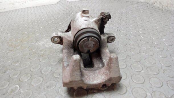 Foto: BREMSSATTEL HINTEN LINKS eines Audi A4 Avant 1.6 GT (Hotline)