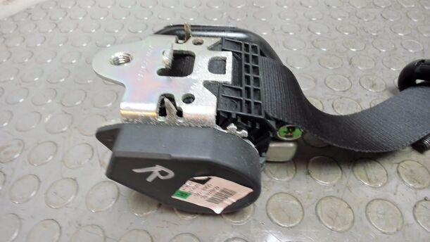 Foto: SICHERHEITSGURT VORNE RECHTS eines Ford S-Max 2.0 TDCi DPF GT (Hotline)