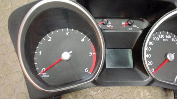 Foto: KOMBIINSTRUMENT / TACHOEINHEIT eines Ford S-Max 2.0 TDCi DPF GT (Hotline)