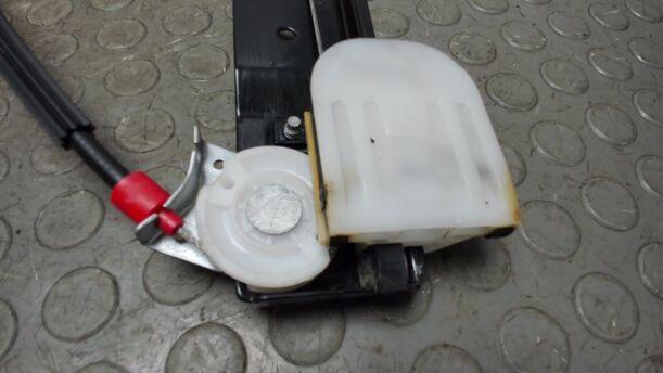 Foto: FENSTERHEBER HINTEN LINKS eines Ford S-Max 2.0 TDCi DPF GT (Hotline)