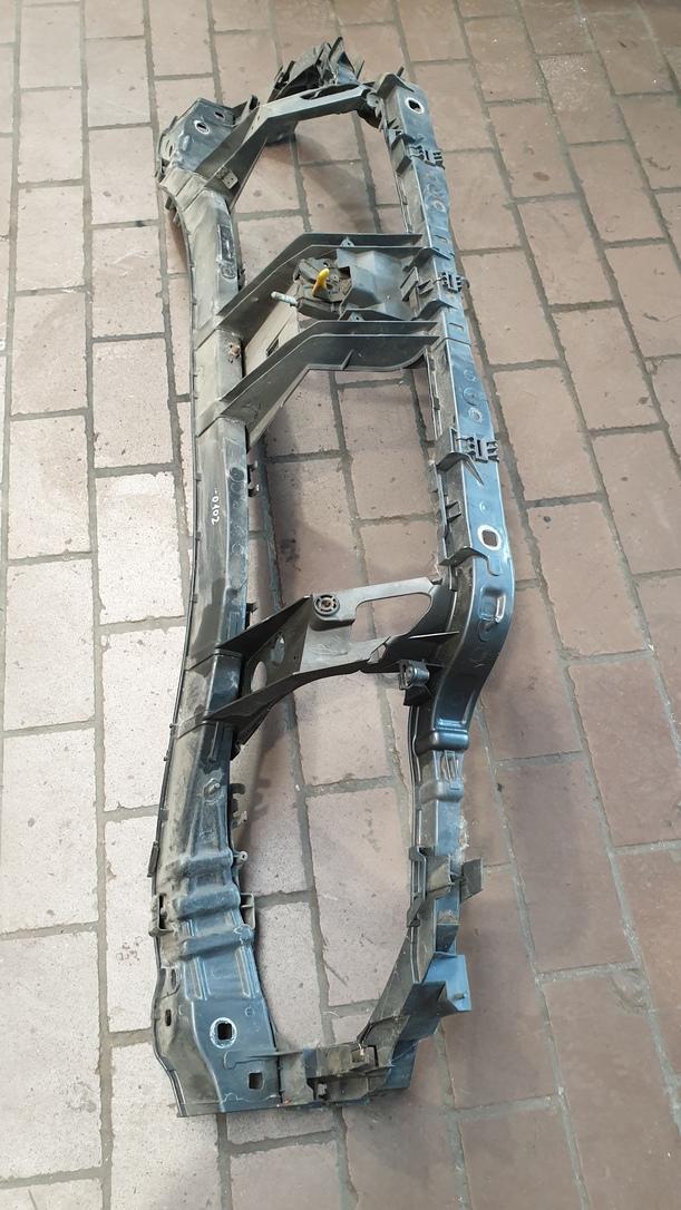 Foto: FRONTBLECH / SCHLOSSTRÄGER eines Ford S-Max 2.0 TDCi DPF