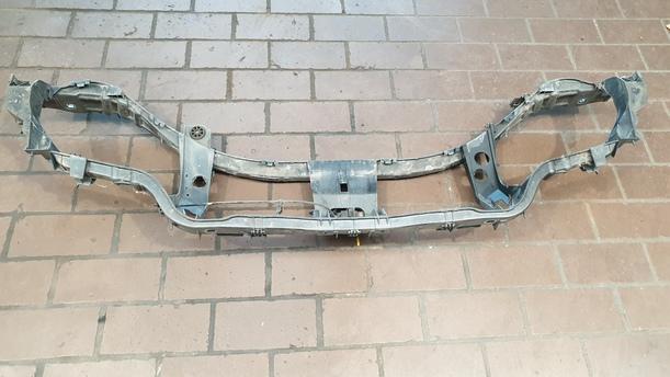 Foto: FRONTBLECH / SCHLOSSTRÄGER eines Ford S-Max 2.0 TDCi DPF