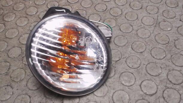 Foto: BLINKER / BLINKLEUCHTE LINKS eines Toyota Corolla 1.4