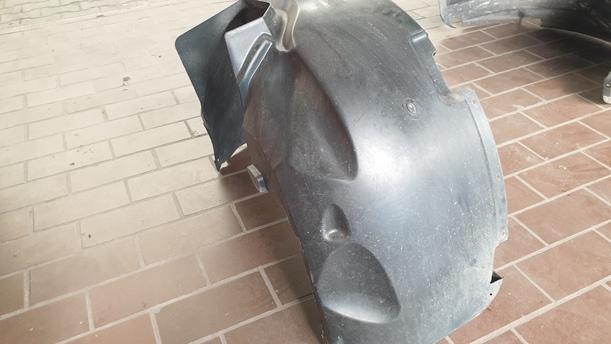 Foto: RADHAUSSCHALE INNENKOTFLÜGEL LINKS eines Fiat Bravo 1.9 Multijet 8V DPF