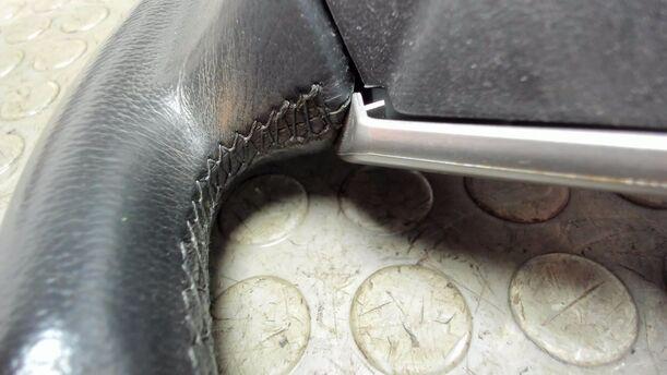 Foto: LEDERLENKRAD eines Toyota Yaris 1.4 D-4D