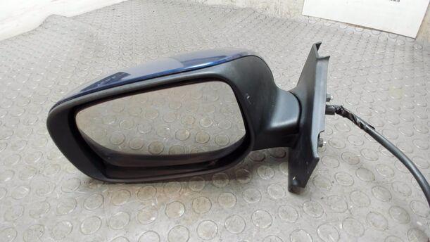 Foto: AUSSENSPIEGEL LINKS ELEKTRISCH VERSTELLBAR eines Toyota Yaris 1.4 D-4D