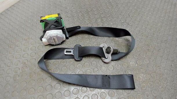Foto: SICHERHEITSGURT VORNE LINKS eines Toyota Yaris 1.4 D-4D