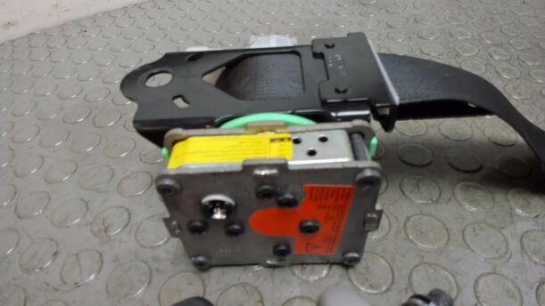 Foto: SICHERHEITSGURT VORNE LINKS eines Toyota Yaris 1.4 D-4D