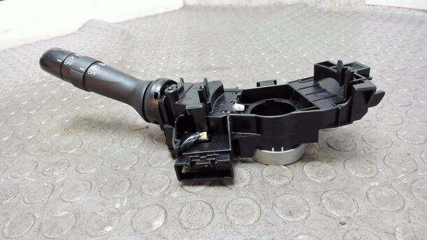 Foto: BLINKERSCHALTER / KOMBISCHALTER eines Toyota Yaris 1.4 D-4D