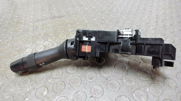 Foto: BLINKERSCHALTER / KOMBISCHALTER eines Toyota Yaris 1.4 D-4D