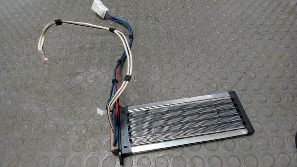 Foto: HEIZUNG ELEKTRISCH eines Toyota Yaris 1.4 D-4D