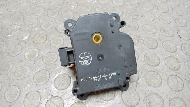 Foto: STELLMOTOR HEIZUNG eines Toyota Yaris 1.4 D-4D GT (Hotline)