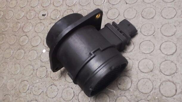 Foto: LUFTMASSENMESSER BOSCH eines Fiat Bravo 1.9 Multijet 8V DPF GT (Hotline)