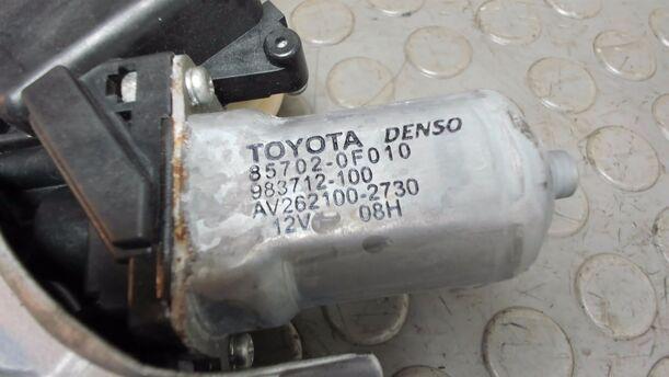 Foto: FENSTERHEBER ELEKTR. VORN LINKS eines Toyota Yaris 1.4 D-4D GT (Hotline)