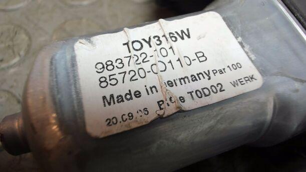 Foto: FENSTERHEBER ELEKTR. VORN LINKS eines Toyota Yaris 1.4 D-4D GT (Hotline)