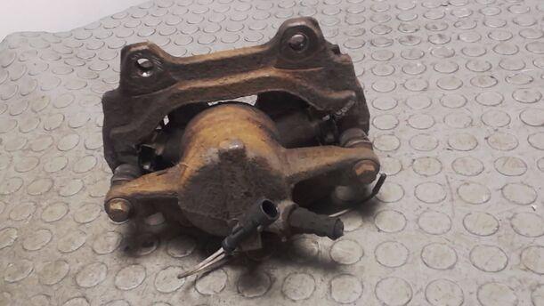 Foto: BREMSSATTEL VORN LINKS eines Fiat Bravo 1.9 Multijet 8V DPF GT (Hotline)
