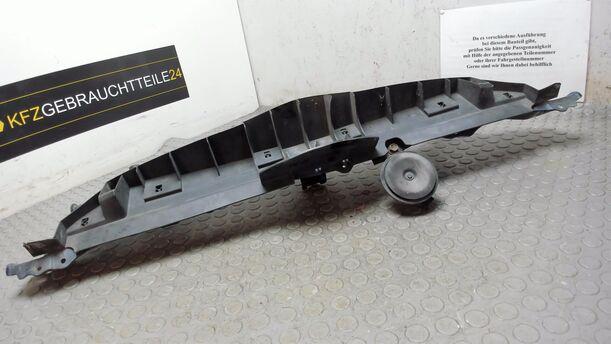 Foto: SCHLOSSTRÄGER / FRONTBLECH OBEN eines Toyota Yaris 1.4 D-4D GL